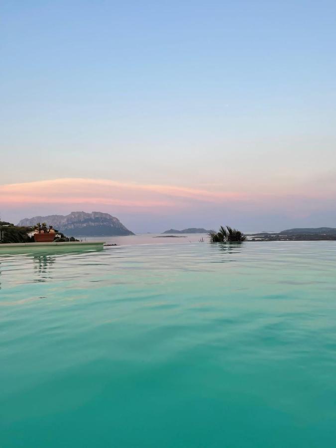 Villa And Pool Tavolara View Porto Istana Exterior foto